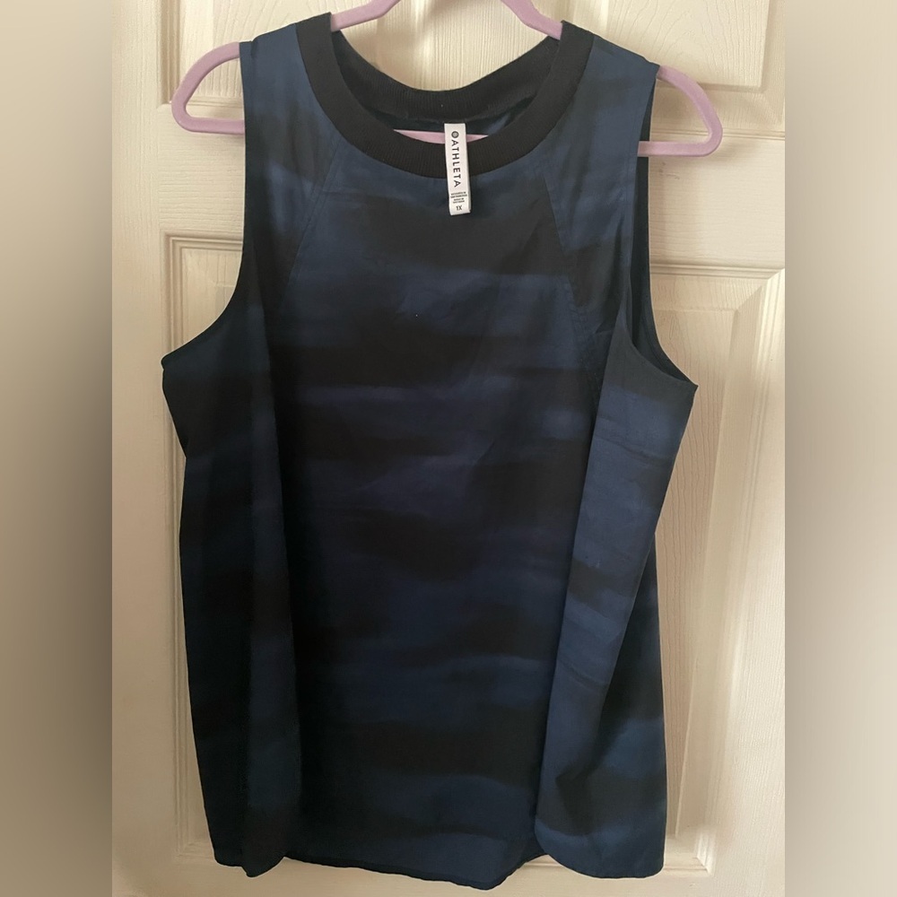 WOMEN'S ATHLETA ZEPHYR PRINT TANK IN BLURRED CAMO 1X - Picture 2 of 5
